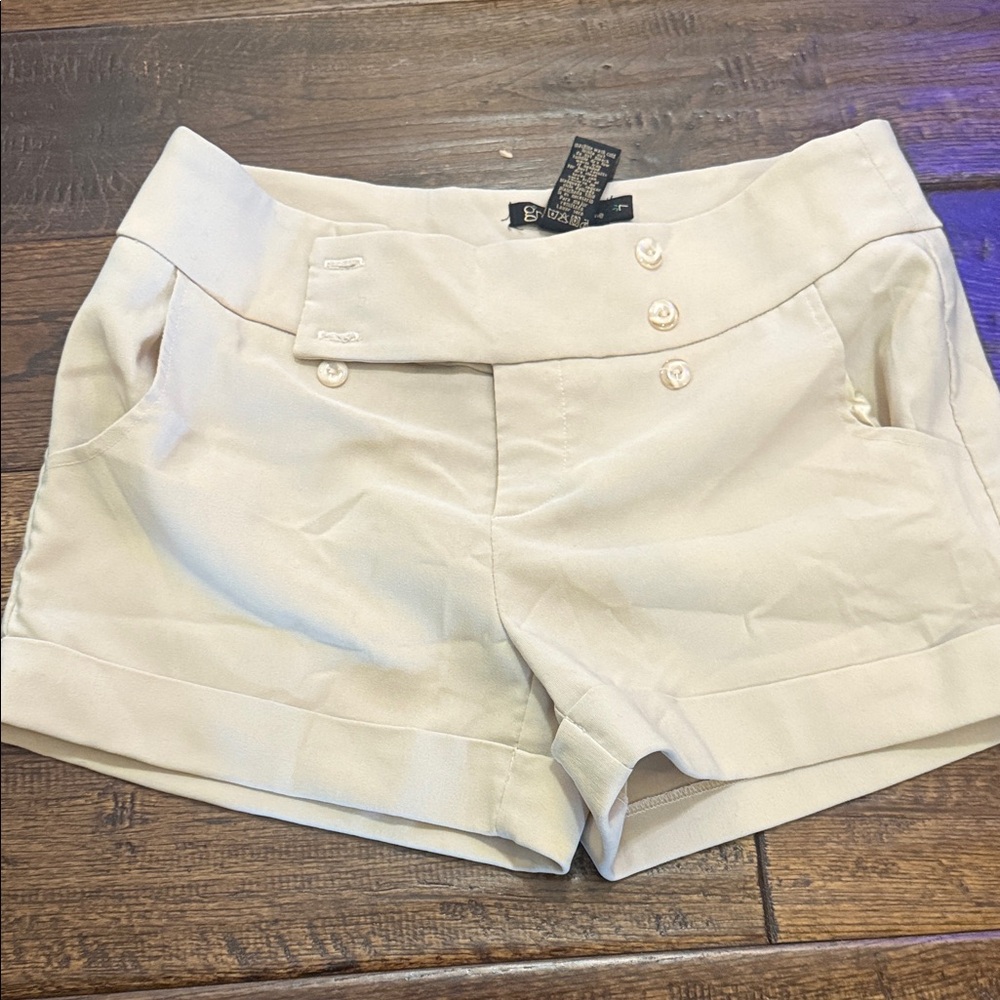 Grass Collection Cream Shorts